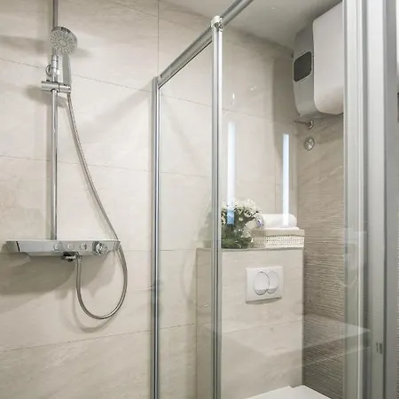 Pensión Spectrum 4*